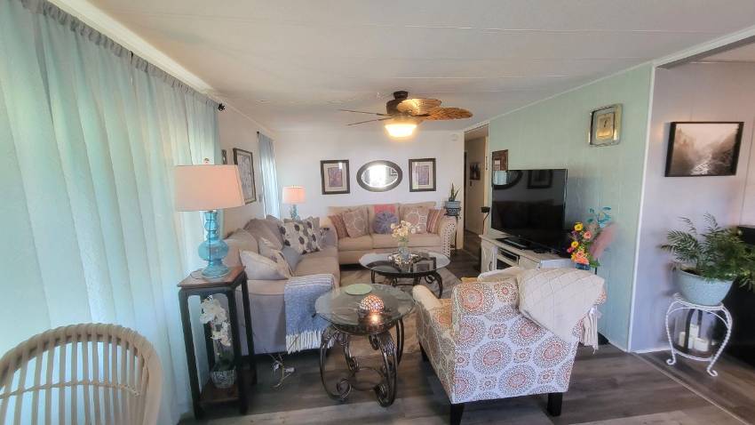 161 Juniper Dr. West a Dundee, FL Mobile or Manufactured Home for Sale